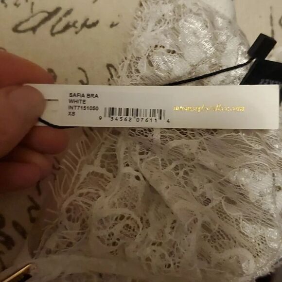 StyleStalker Ladies Size XS Safia Eyelash Lace Bra in White - Picture 4 of 5
